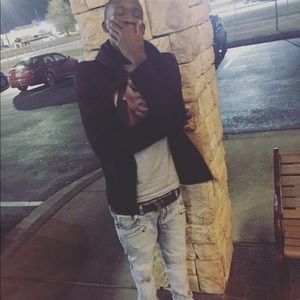 Meet your Posher, Destin